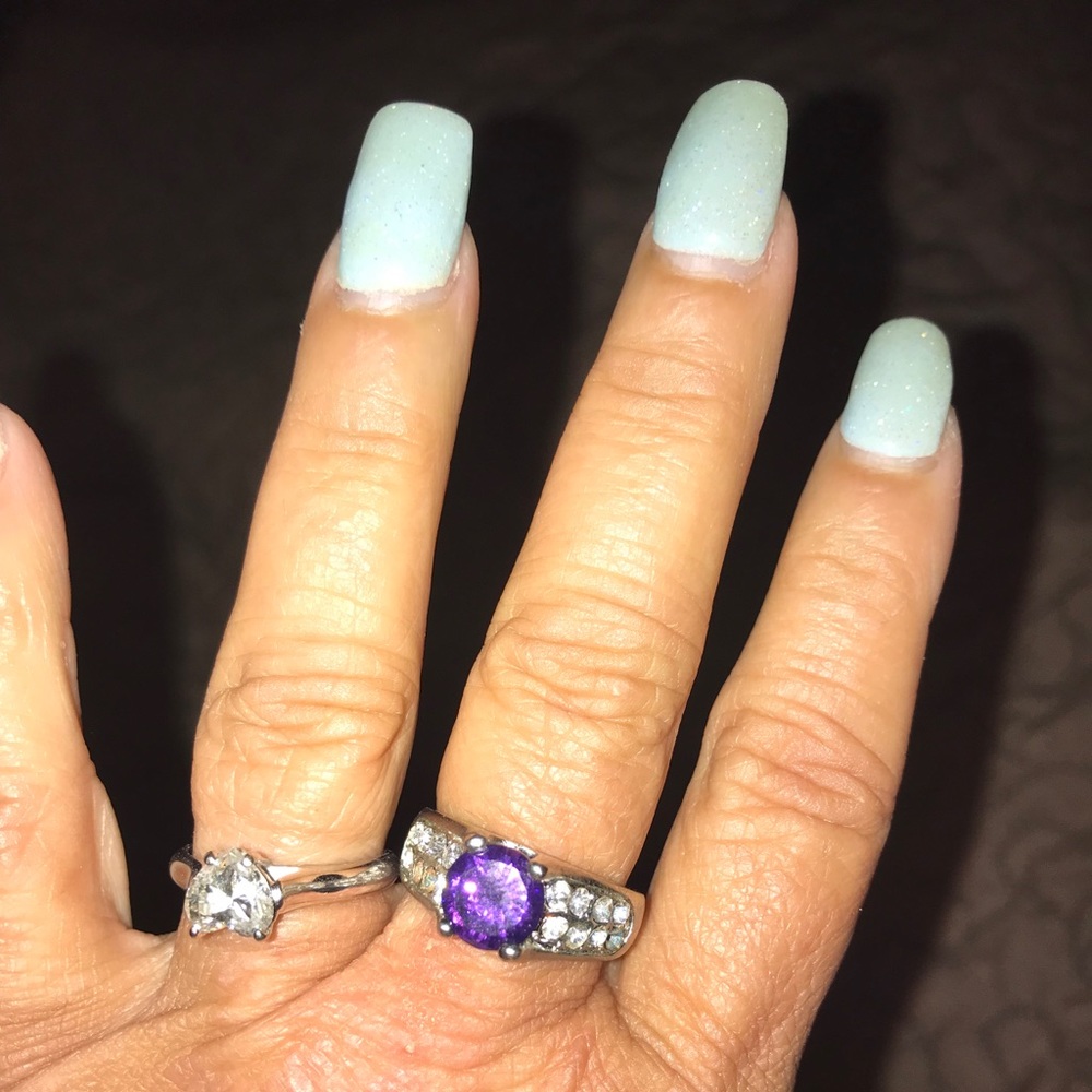 Ring - Picture 2 of 8